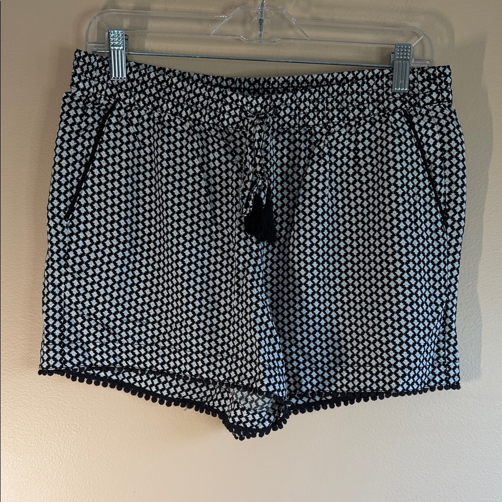 a.n.a Black and White Geometric Pom-Pom Drawstring Shorts